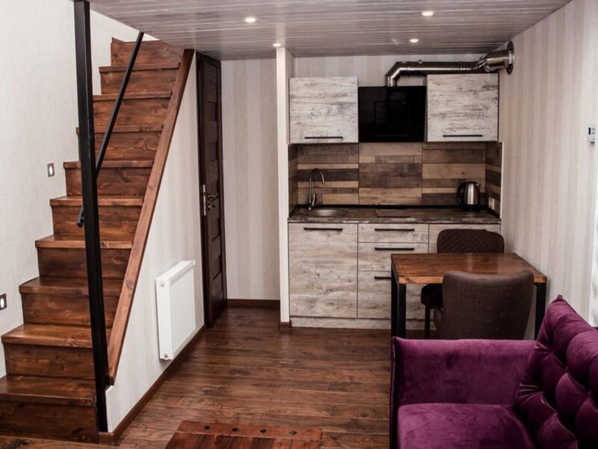 Apartment In The City Center In The House With Atlantes 敖德萨 外观 照片